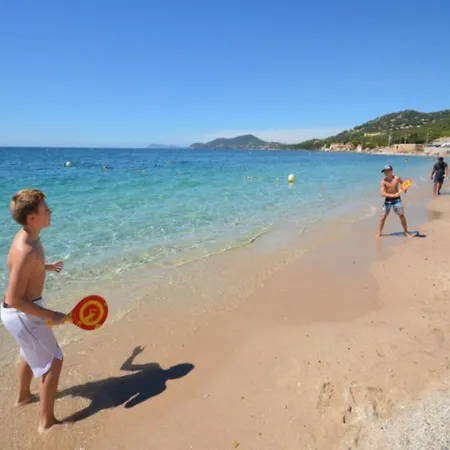 Un,deux,trois,soleil ! Vakantiepark Le Pradet